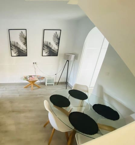 Casa de 3 habitaciones en Villamartin, Orihuela en venta con piscina - 274.950 € (Ref: 9746844)