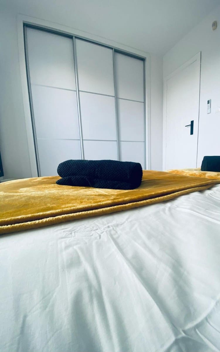 Casa de 3 habitaciones en Villamartin en venta con piscina - 274.950 € (Ref: 9746844)