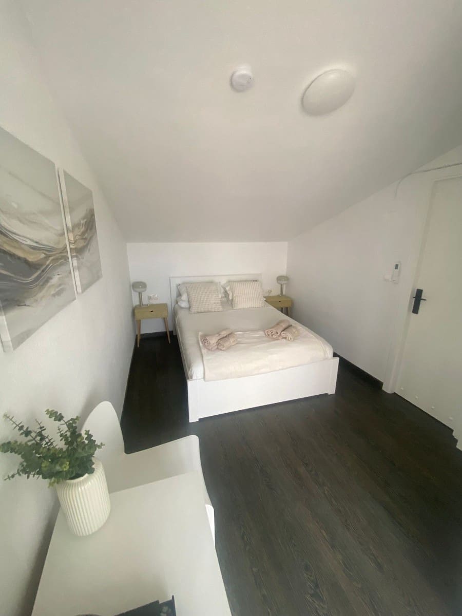 Casa de 3 habitaciones en Villamartin en venta con piscina - 274.950 € (Ref: 9746844)