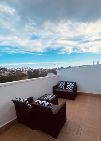 Casa de 3 habitaciones en Villamartin, Orihuela en venta con piscina - 274.950 € (Ref: 9746844)