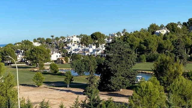 Casa de 3 habitaciones en Villamartin, Orihuela en venta con piscina - 274.950 € (Ref: 9746844)