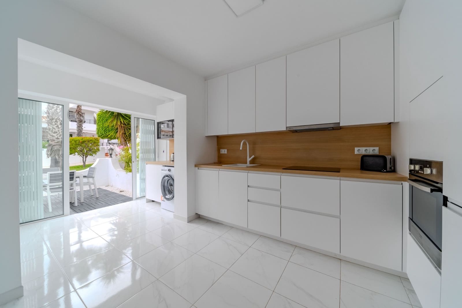 3 Zimmer Haus zu verkaufen in Villamartin mit Pool - 274.950 € (Ref: 9746844)