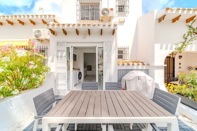 Casa de 3 habitaciones en Villamartin, Orihuela en venta con piscina - 274.950 € (Ref: 9746844)