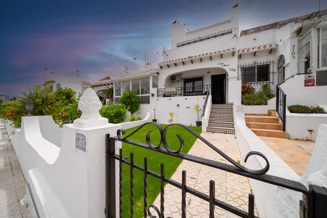 Casa de 3 habitaciones en Villamartin, Orihuela en venta con piscina - 274.950 € (Ref: 9746844)