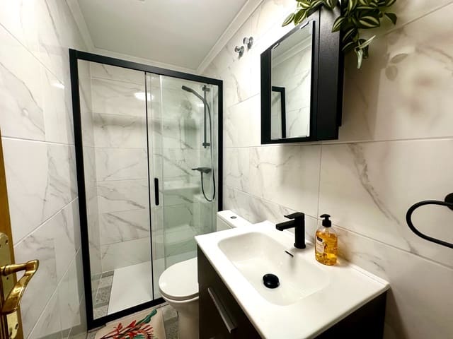 2 makuuhuone Huoneisto myytävänä paikassa Torrevieja - 162 000 € (Ref: 9788092)