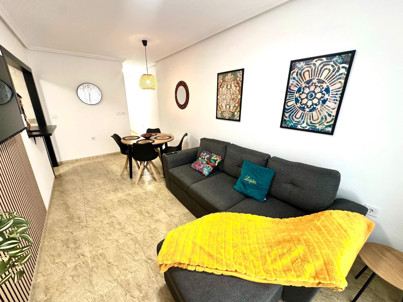 2 makuuhuone Huoneisto myytävänä paikassa Torrevieja - 162 000 € (Ref: 9788092)