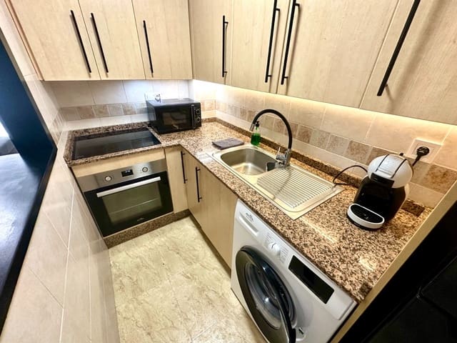 2 makuuhuone Huoneisto myytävänä paikassa Torrevieja - 162 000 € (Ref: 9788092)