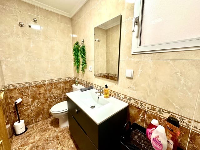 2 makuuhuone Huoneisto myytävänä paikassa Torrevieja - 162 000 € (Ref: 9788092)
