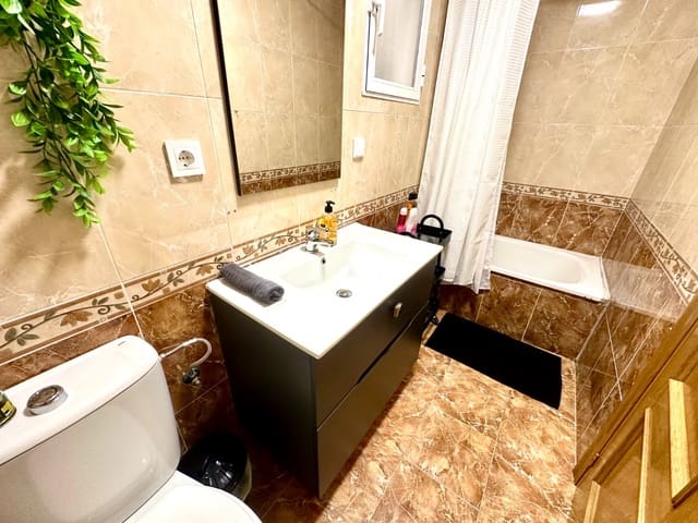 2 makuuhuone Huoneisto myytävänä paikassa Torrevieja - 162 000 € (Ref: 9788092)