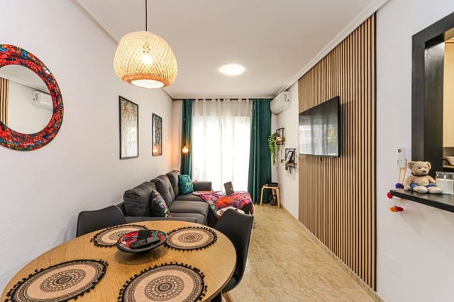 2 quarto Apartamento para venda em Torrevieja - 162 000 € (Ref: 9788092)
