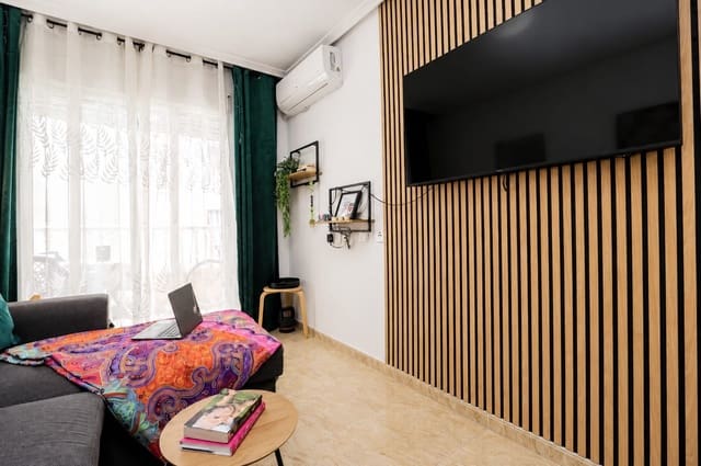 2 quarto Apartamento para venda em Torrevieja - 162 000 € (Ref: 9788092)