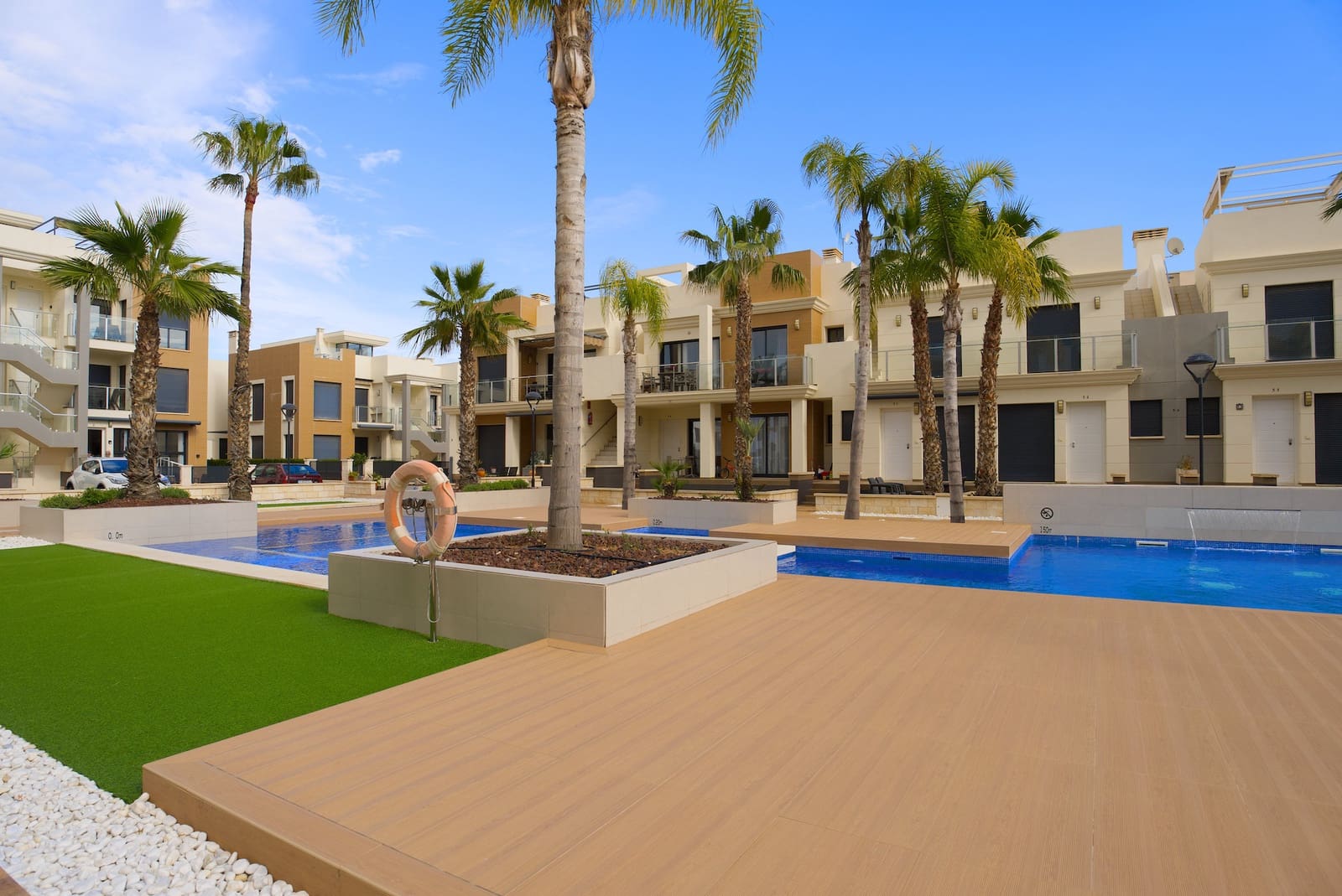 3 soverom Hus til salgs i La Zenia med svømmebasseng - € 590 000 (Ref: 9788174)