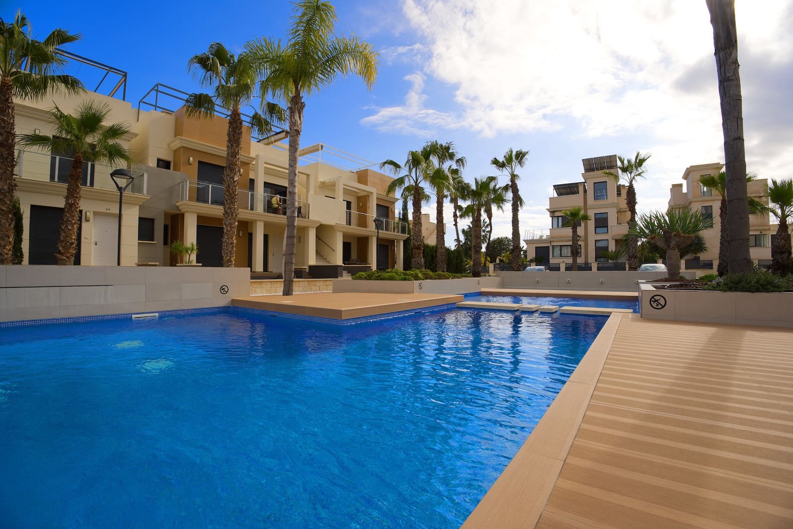 3 soverom Hus til salgs i La Zenia med svømmebasseng - € 590 000 (Ref: 9788174)