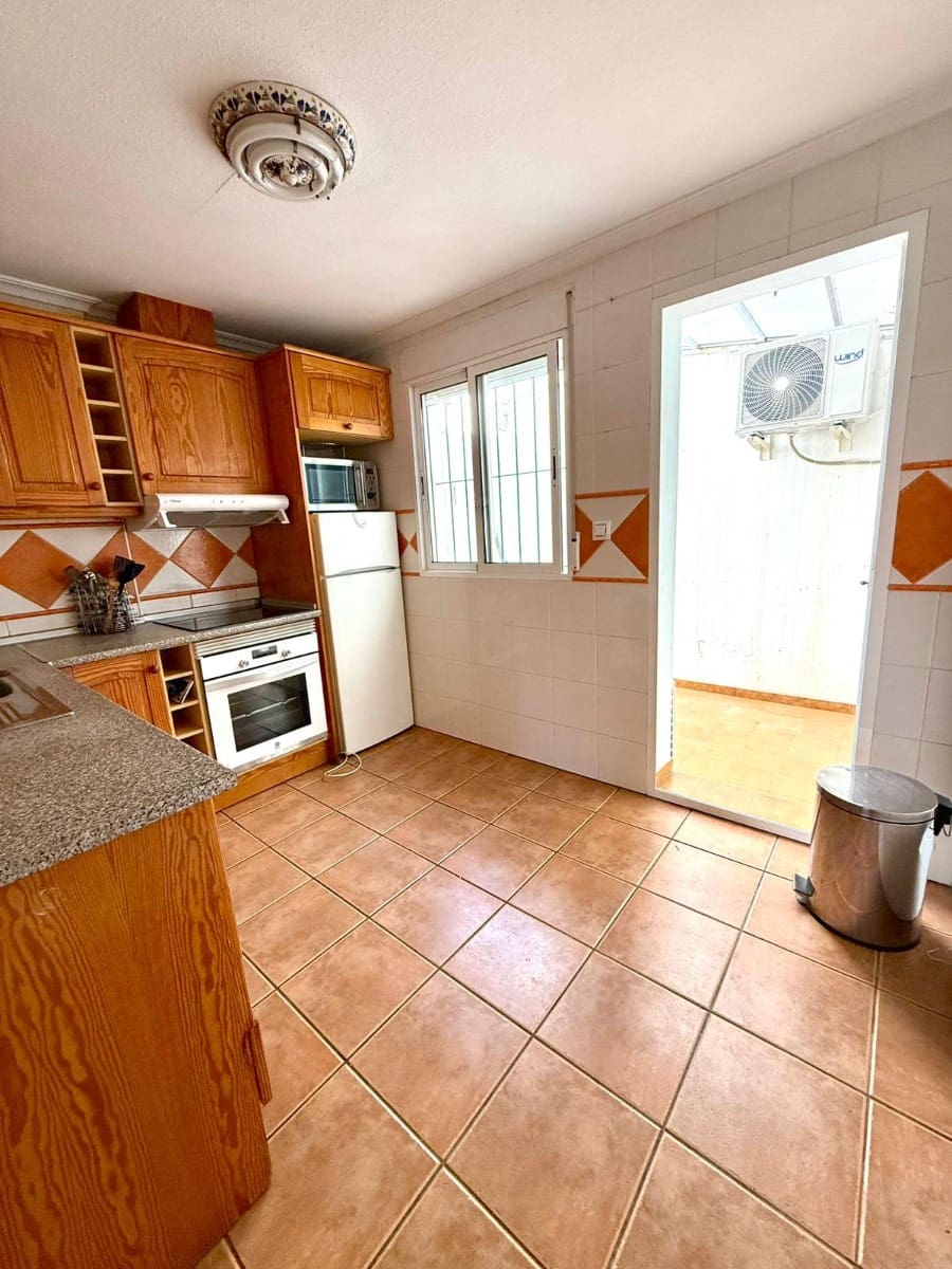 2 slaapkamer Bungalow te koop in Cabo Roig met zwembad garage - € 235.000 (Ref: 9793520)