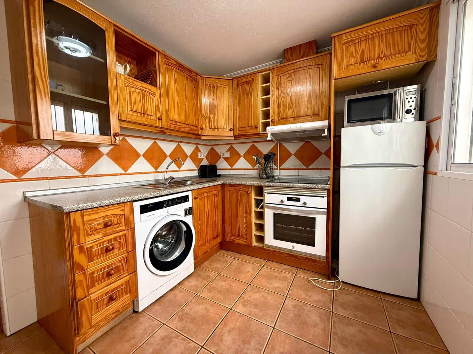 2 slaapkamer Bungalow te koop in Cabo Roig met zwembad garage - € 235.000 (Ref: 9793520)