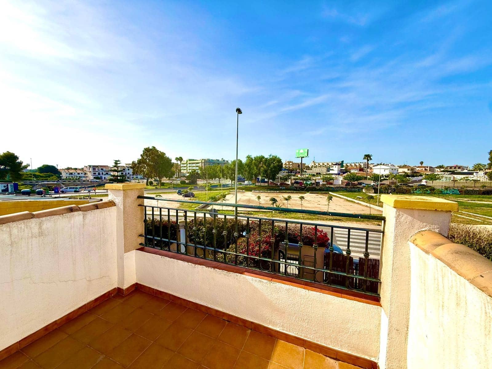 2 slaapkamer Bungalow te koop in Cabo Roig met zwembad garage - € 235.000 (Ref: 9793520)