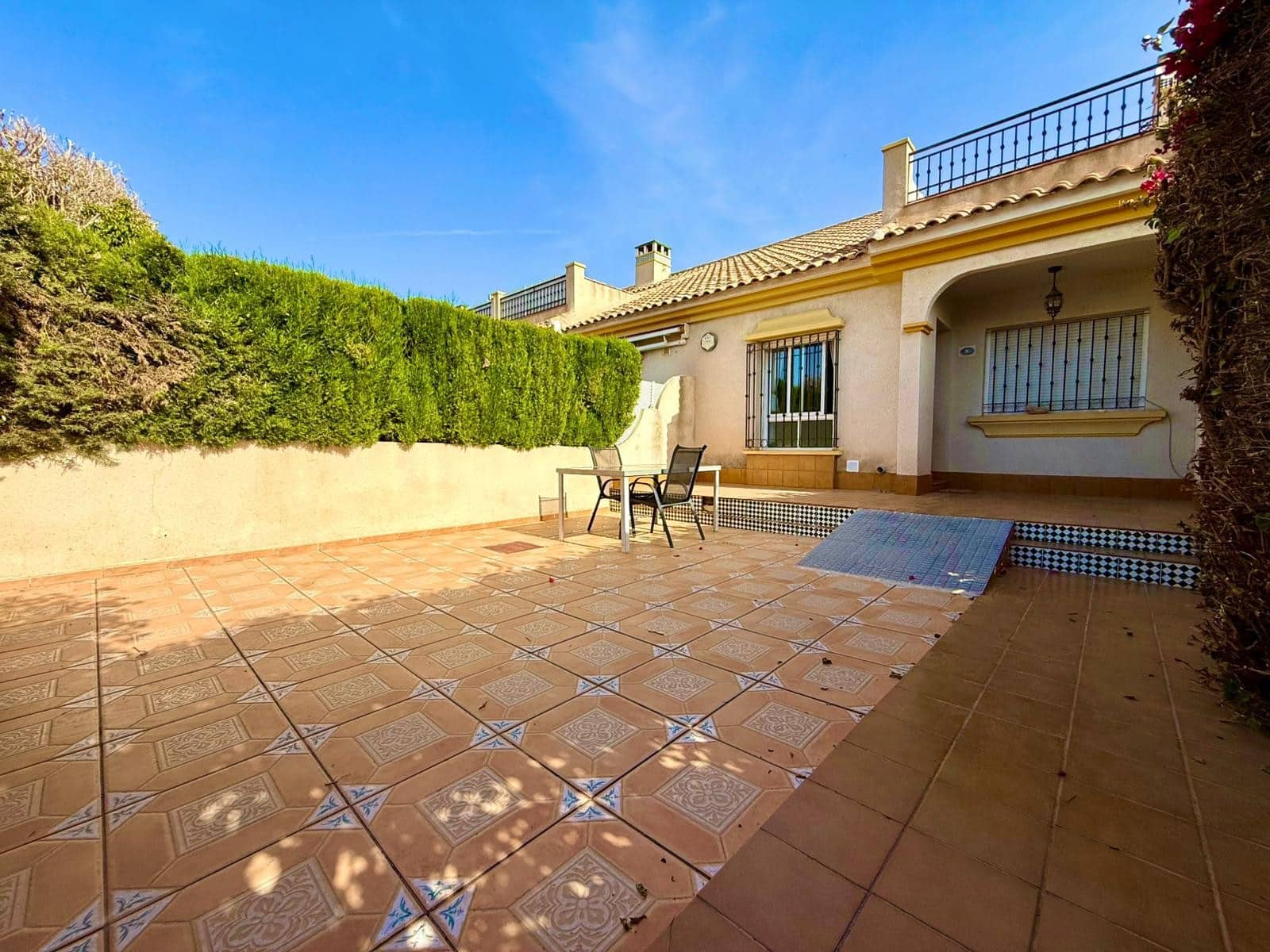 2 slaapkamer Bungalow te koop in Cabo Roig met zwembad garage - € 235.000 (Ref: 9793520)