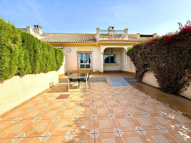 Bungalow de 2 habitaciones en Cabo Roig, Orihuela en venta con piscina garaje - 235.000 € (Ref: 9793520)