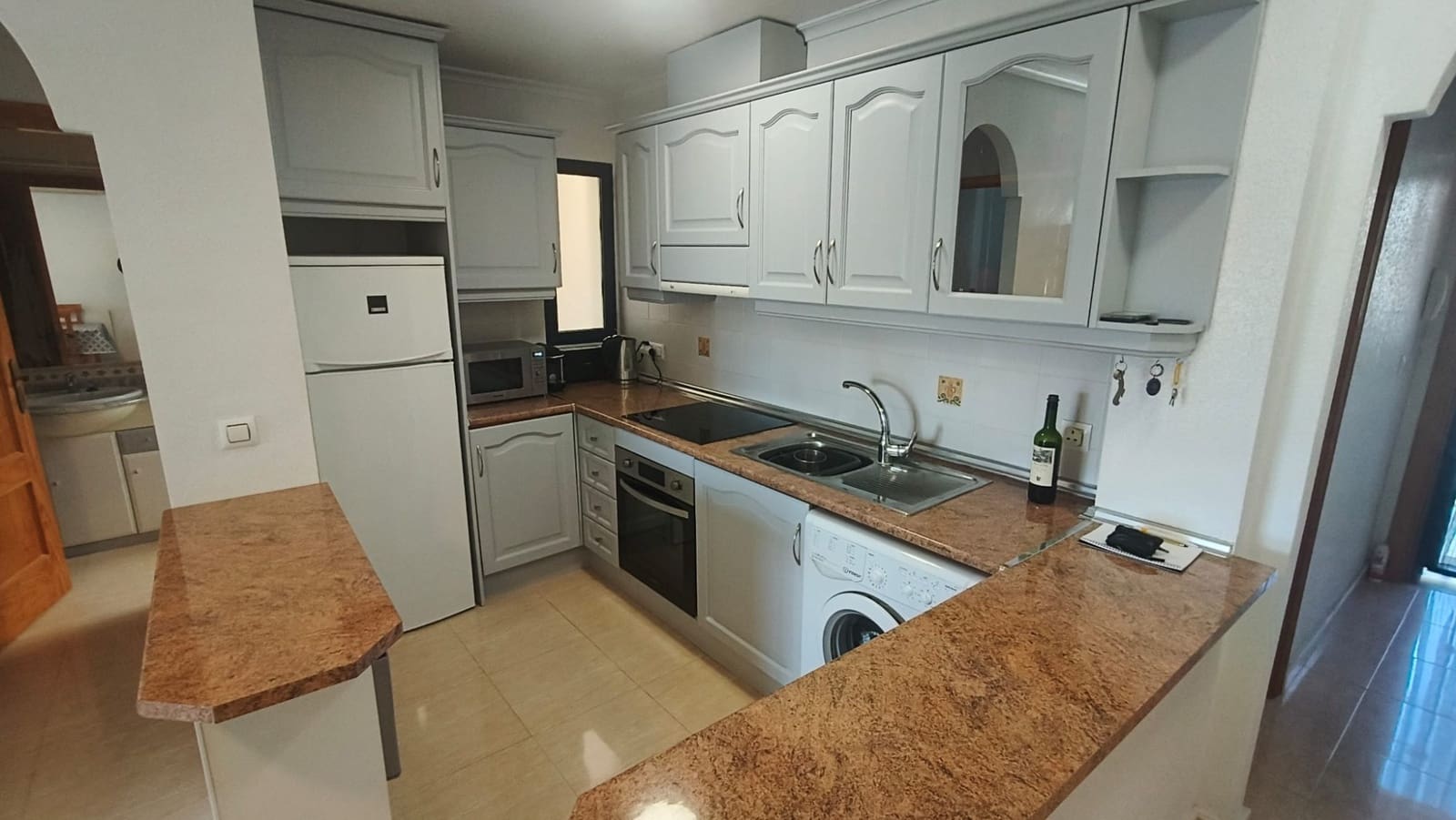 2 slaapkamer Appartement te koop in La Zenia met zwembad garage - € 189.000 (Ref: 9816551)