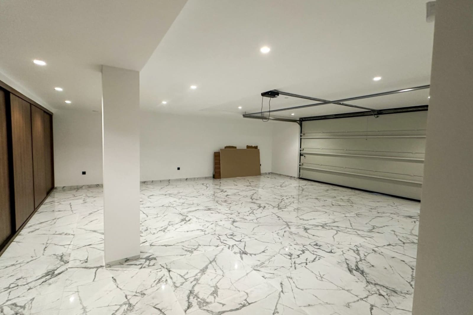 4 soveværelse Villa til salg i Villamartin med swimmingpool garage - € 2.950.000 (Ref: 9824237)