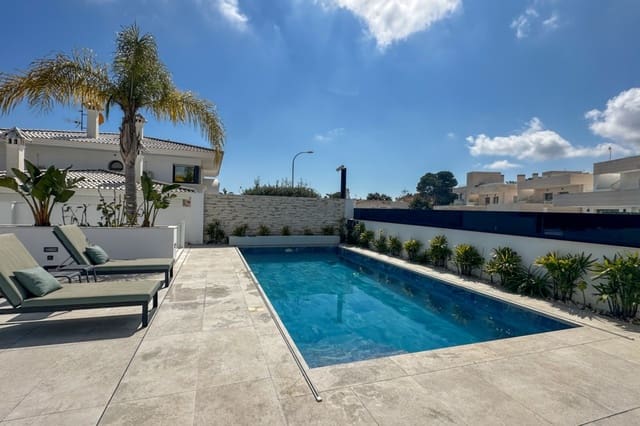 4 soveværelse Villa til salg i Villamartin, Orihuela med swimmingpool garage - € 2.950.000 (Ref: 9824237)
