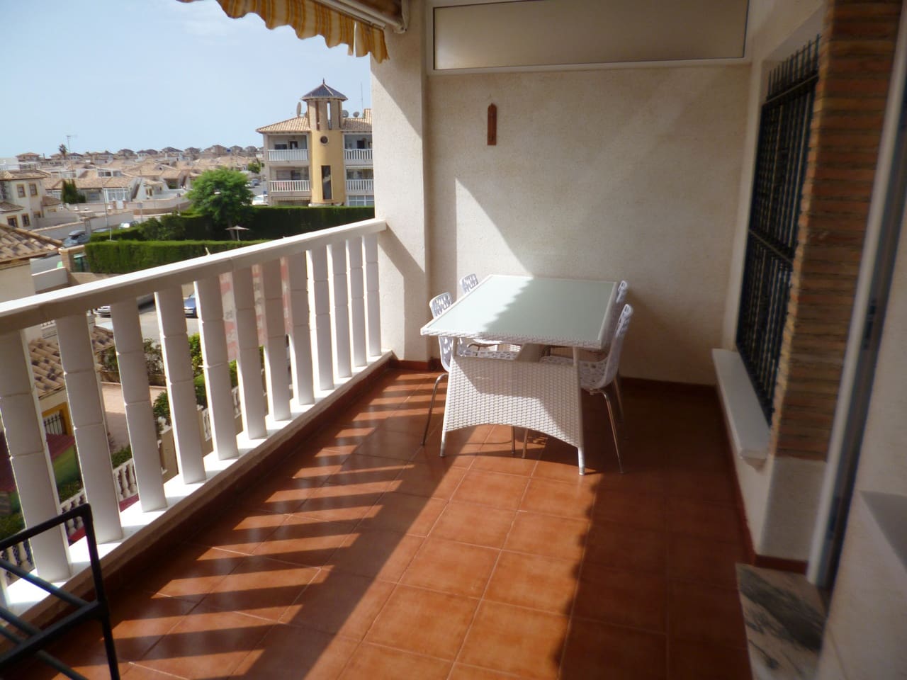 2 soveværelse Lejlighed til salg i Cabo Roig med swimmingpool - € 165.000 (Ref: 9830206)