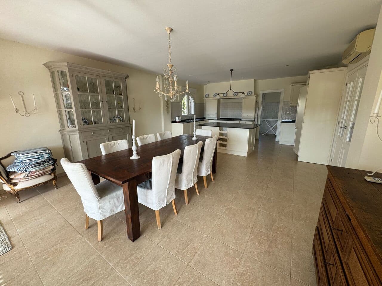 4 quarto Moradia para venda em Playa Flamenca com piscina - 860 000 € (Ref: 9830209)
