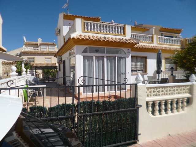 3 quarto Moradia Geminada para venda em Playa Flamenca, Orihuela com piscina - 299 000 € (Ref: 9830211)