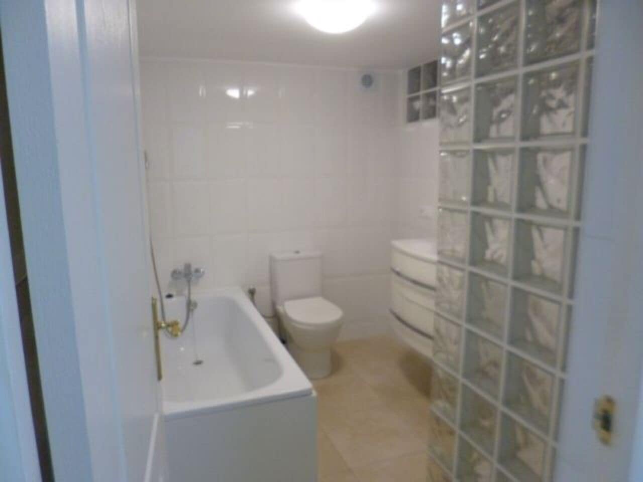 5 Zimmer Villa zu verkaufen in Villamartin mit Pool - 449.000 € (Ref: 9830216)