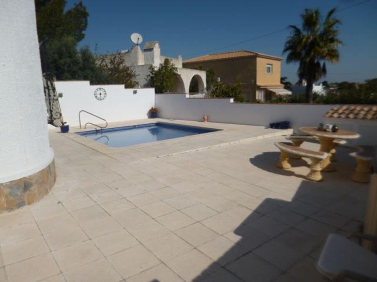 5 Zimmer Villa zu verkaufen in Villamartin mit Pool - 449.000 € (Ref: 9830216)