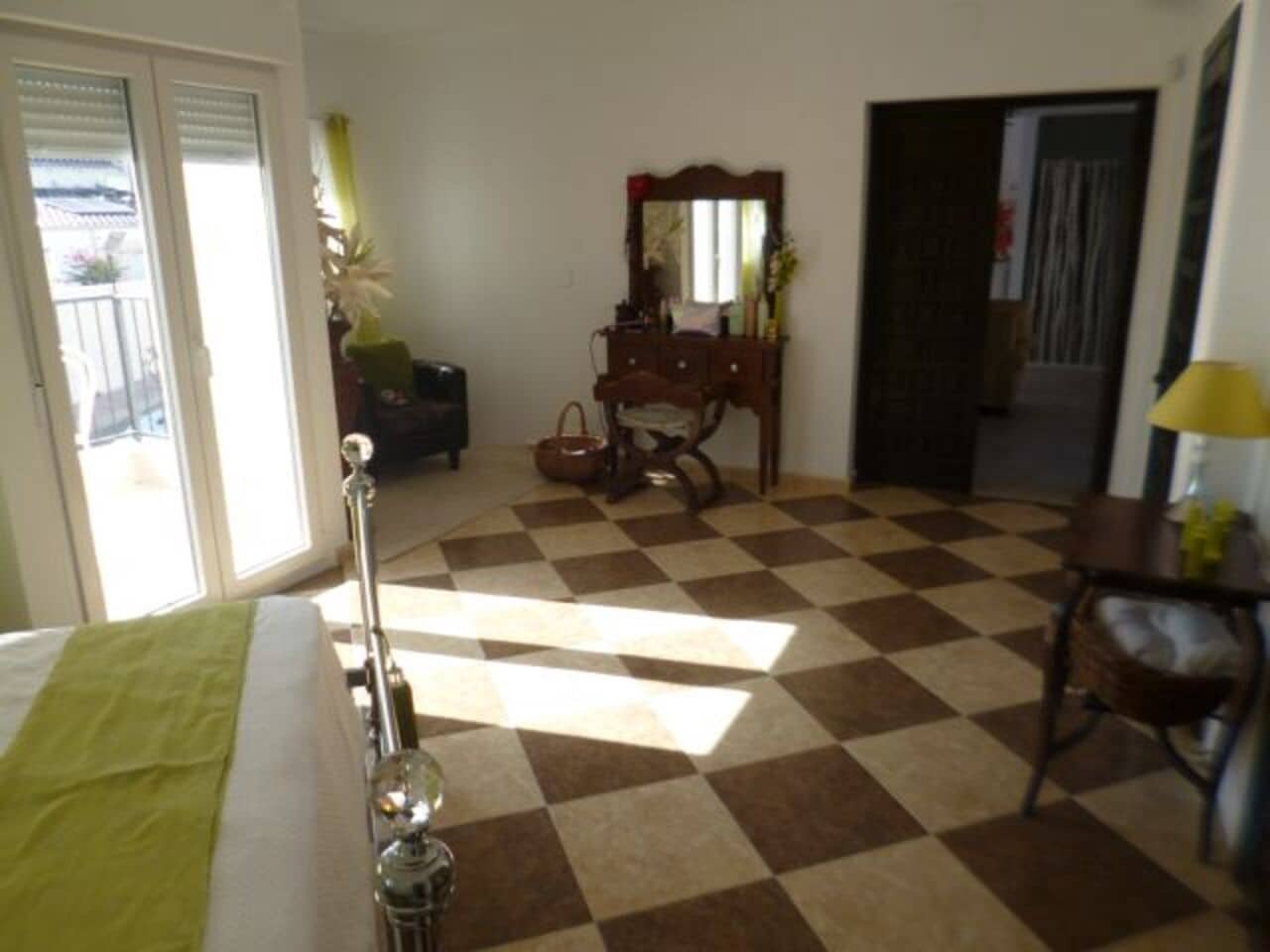 5 Zimmer Villa zu verkaufen in Villamartin mit Pool - 449.000 € (Ref: 9830216)