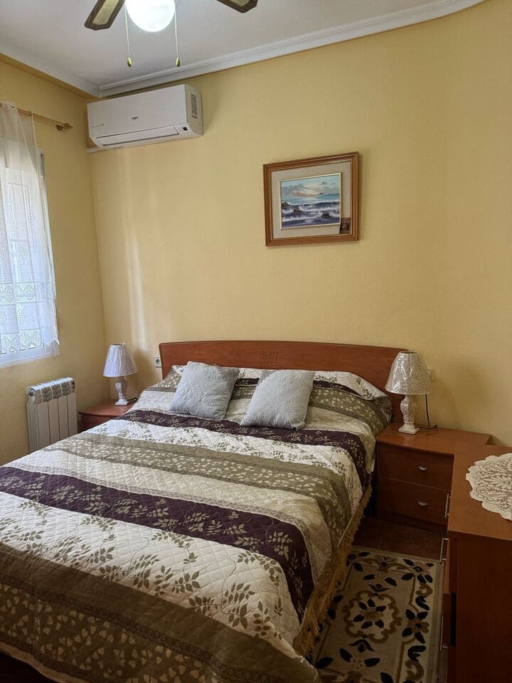 4 sovrum Villa till salu i Playa Flamenca med pool - 570 000 € (Ref: 9830217)