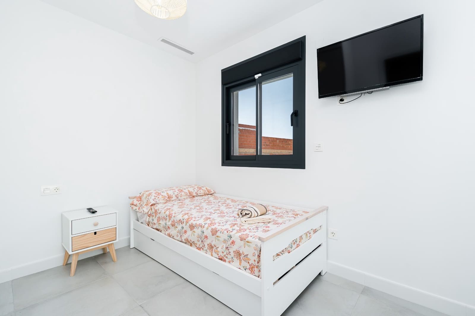 3 slaapkamer Villa te koop in Los Montesinos met zwembad garage - € 420.000 (Ref: 9832967)