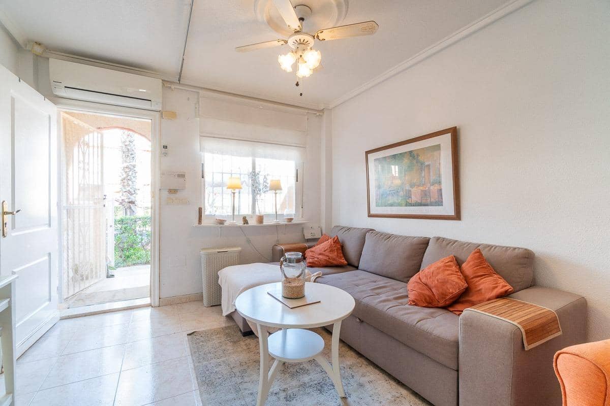 2 soveværelse Lejlighed til salg i Playa Flamenca med swimmingpool - € 195.000 (Ref: 9841650)