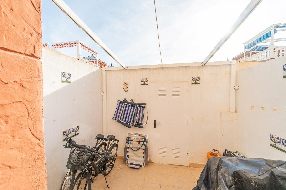 2 soveværelse Lejlighed til salg i Playa Flamenca med swimmingpool - € 195.000 (Ref: 9841650)