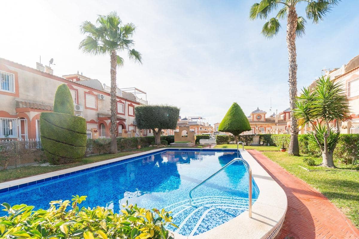 2 soveværelse Lejlighed til salg i Playa Flamenca med swimmingpool - € 195.000 (Ref: 9841650)
