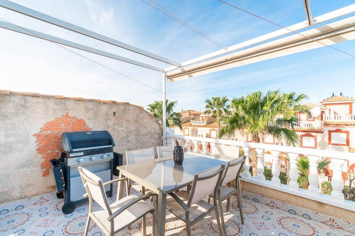 2 soveværelse Lejlighed til salg i Playa Flamenca med swimmingpool - € 195.000 (Ref: 9841650)