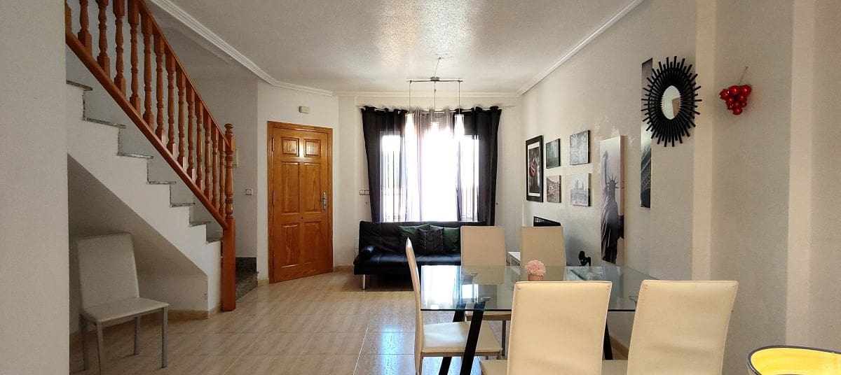 3 soverom Hus til salgs i Cabo Roig med svømmebasseng garasje - € 234 900 (Ref: 9859136)