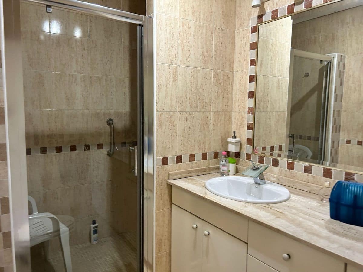 Pareado de 3 habitaciones en Villamartin en venta con piscina garaje - 325.000 € (Ref: 9859137)