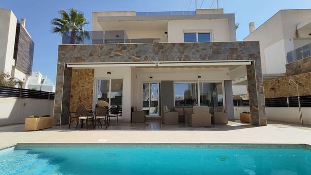 3 soveværelse Villa til salg i La Mata, Torrevieja med swimmingpool garage - € 695.000 (Ref: 9859141)