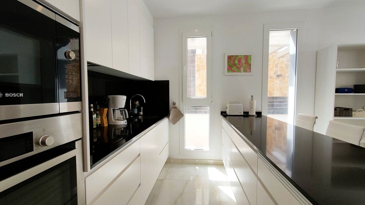 3 soveværelse Villa til salg i La Mata med swimmingpool garage - € 695.000 (Ref: 9859141)