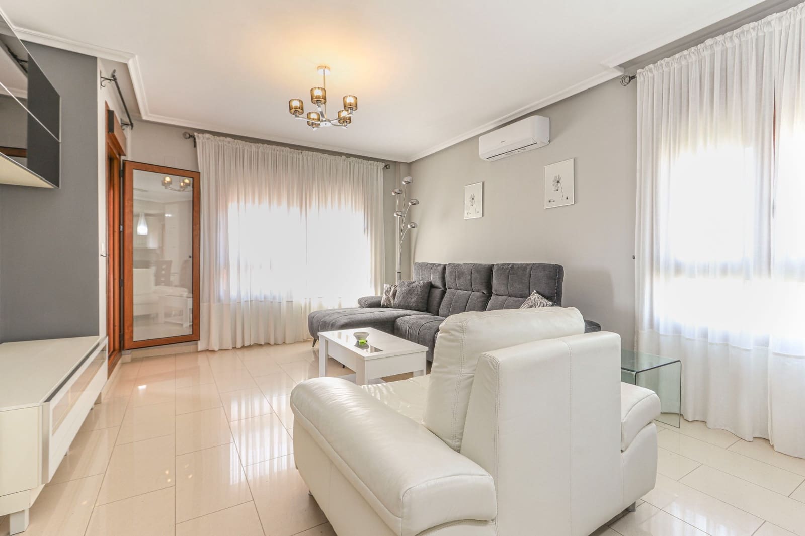 2 sovrum Lägenhet till salu i Villamartin med pool garage - 195 000 € (Ref: 9883713)