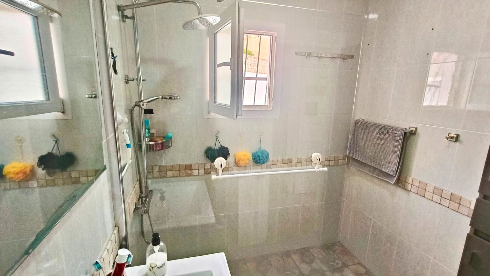 2 quarto Moradia Geminada para venda em Villamartin - 209 950 € (Ref: 9893009)
