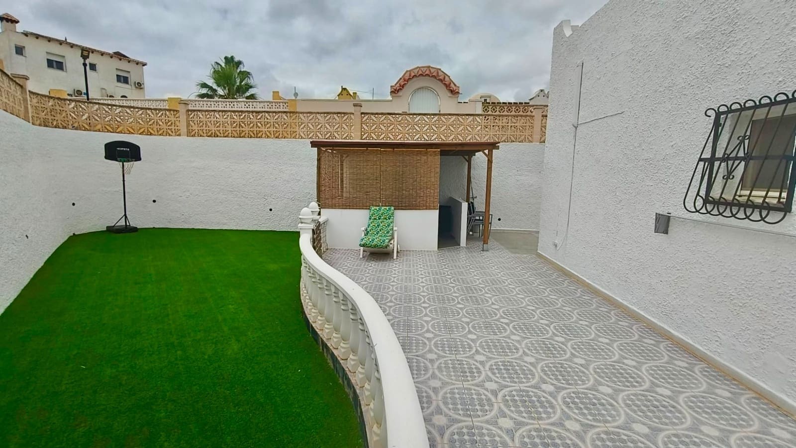 2 quarto Moradia Geminada para venda em Villamartin - 209 950 € (Ref: 9893009)