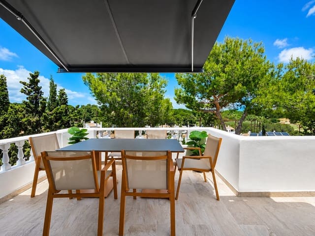 4 soverom Villa til salgs i Villamartin, Orihuela med svømmebasseng garasje - € 424 950 (Ref: 9893280)