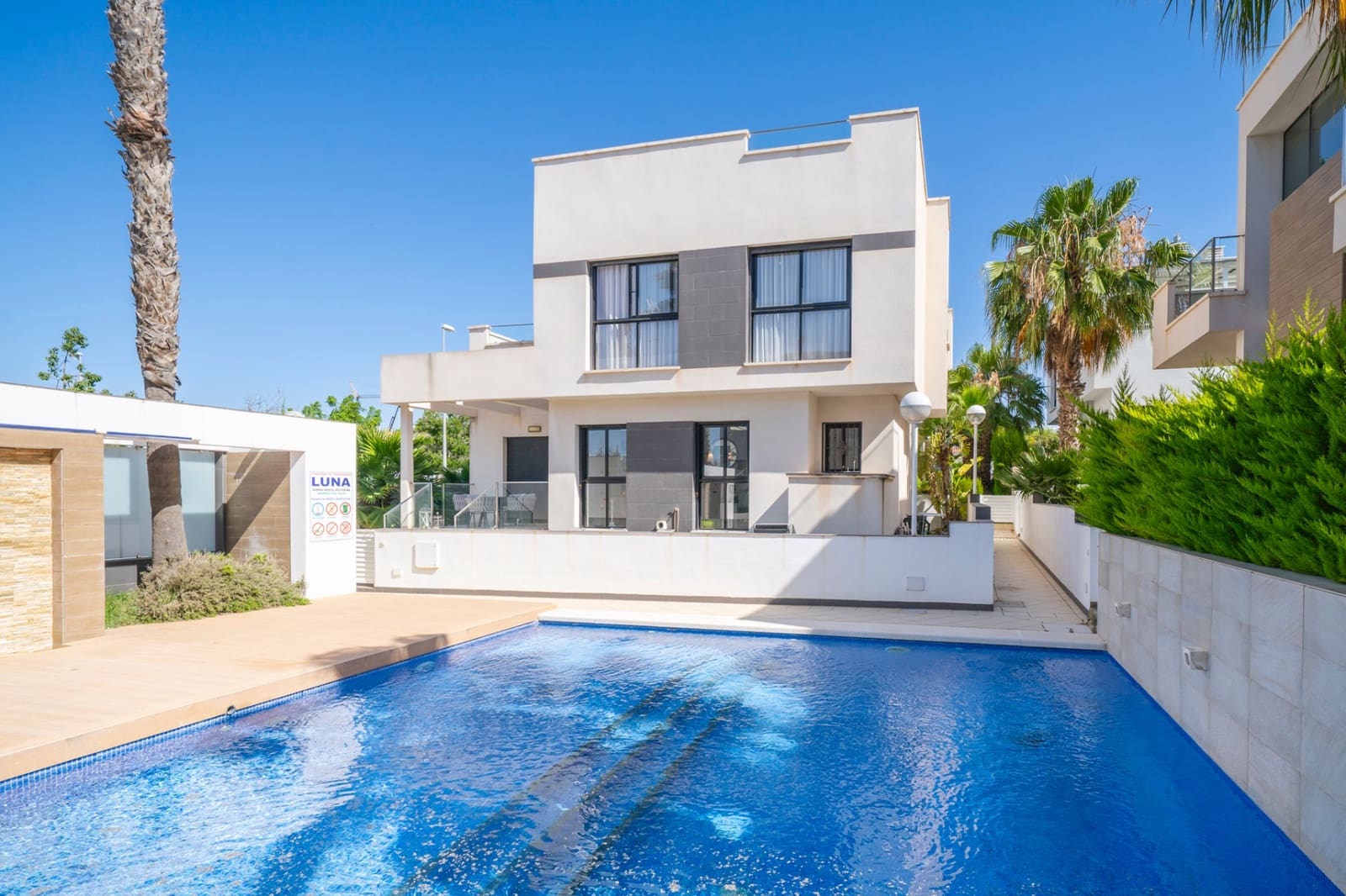 3 sovrum Villa till salu i Ciudad Quesada med pool garage - 399 000 € (Ref: 9893749)