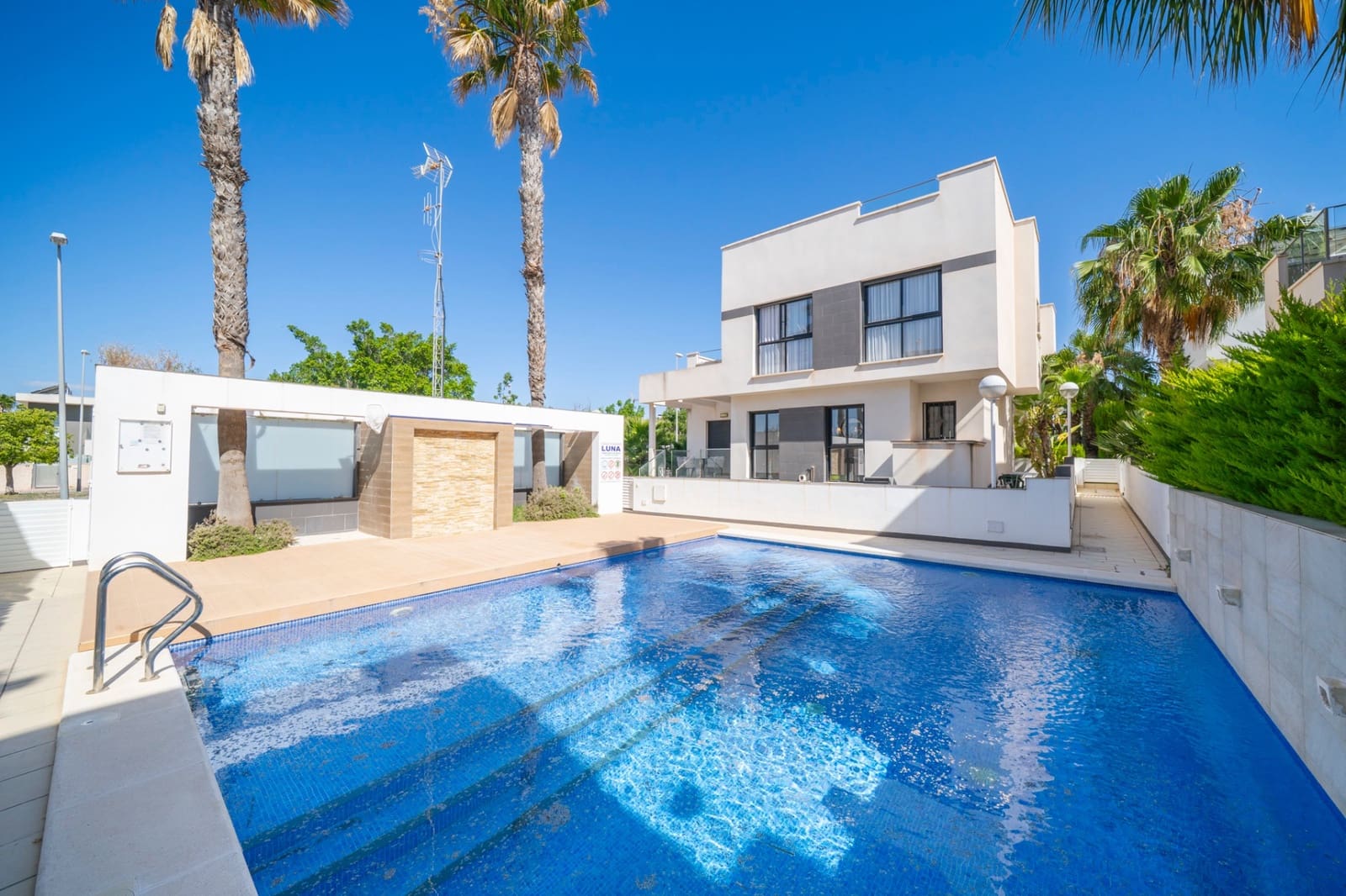 3 sovrum Villa till salu i Ciudad Quesada med pool garage - 399 000 € (Ref: 9893749)