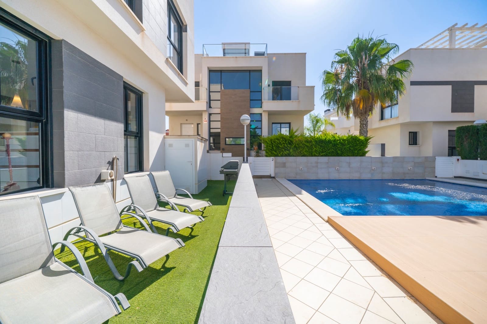 3 sovrum Villa till salu i Ciudad Quesada med pool garage - 399 000 € (Ref: 9893749)