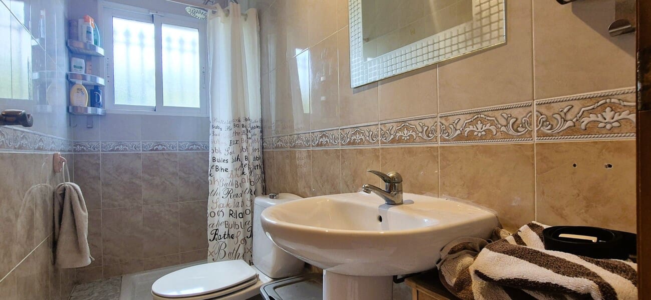 4 soverom Villa til salgs i Villamartin med svømmebasseng garasje - € 389 995 (Ref: 9935574)