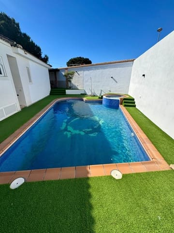 4 Zimmer Villa zu verkaufen in Los Balcones mit Pool - 665.000 € (Ref: 9938764)